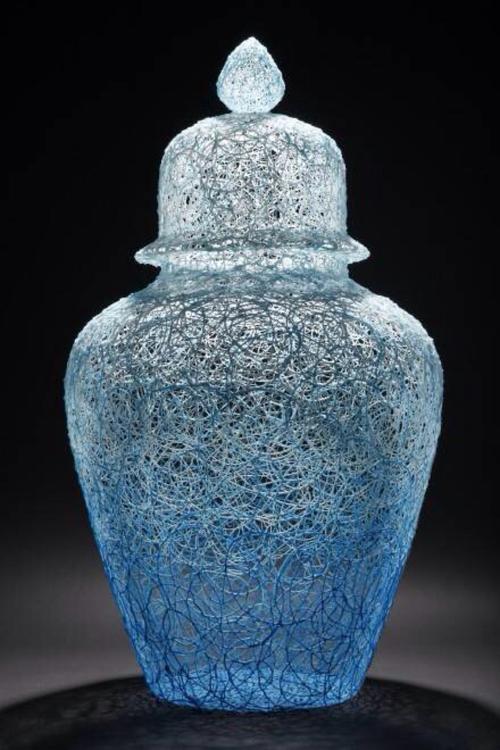 别开生面的镂空树脂花瓶,来自荷兰设计师sebastiaan straatsma